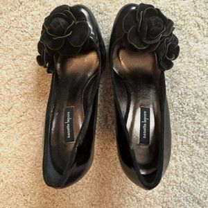 EUC Nanette Lepore Sweetheart Pump